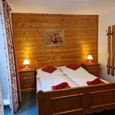 Alpenrose Nocleg ze śniadaniem 3*