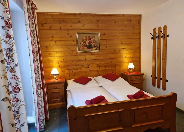 Alpenrose Bed & Breakfast 3*